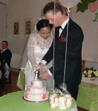 The cake was made by the groom's niece Tine!